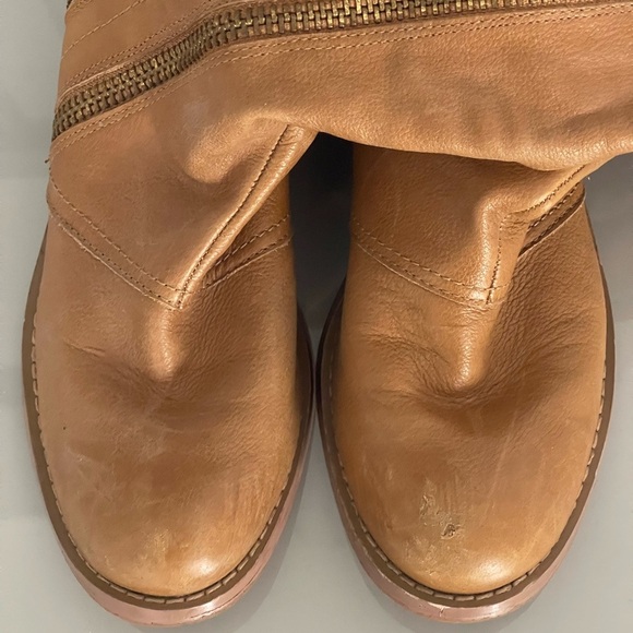Stylish Tan Leather Knee-High Boots with Dual Zippers - Size 5 1/5 - Picture 5 of 7